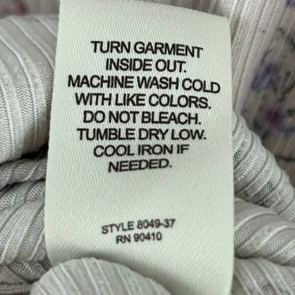 Laura Ashley Floral Soft Lounge Tee Size Large - Picture 7 of 7